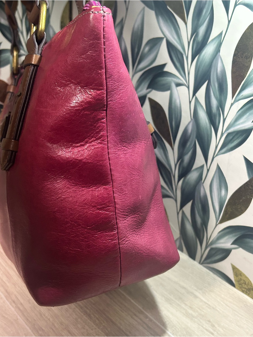 Tignanello Magenta Leather Shoulder Bag - Picture 4 of 10
